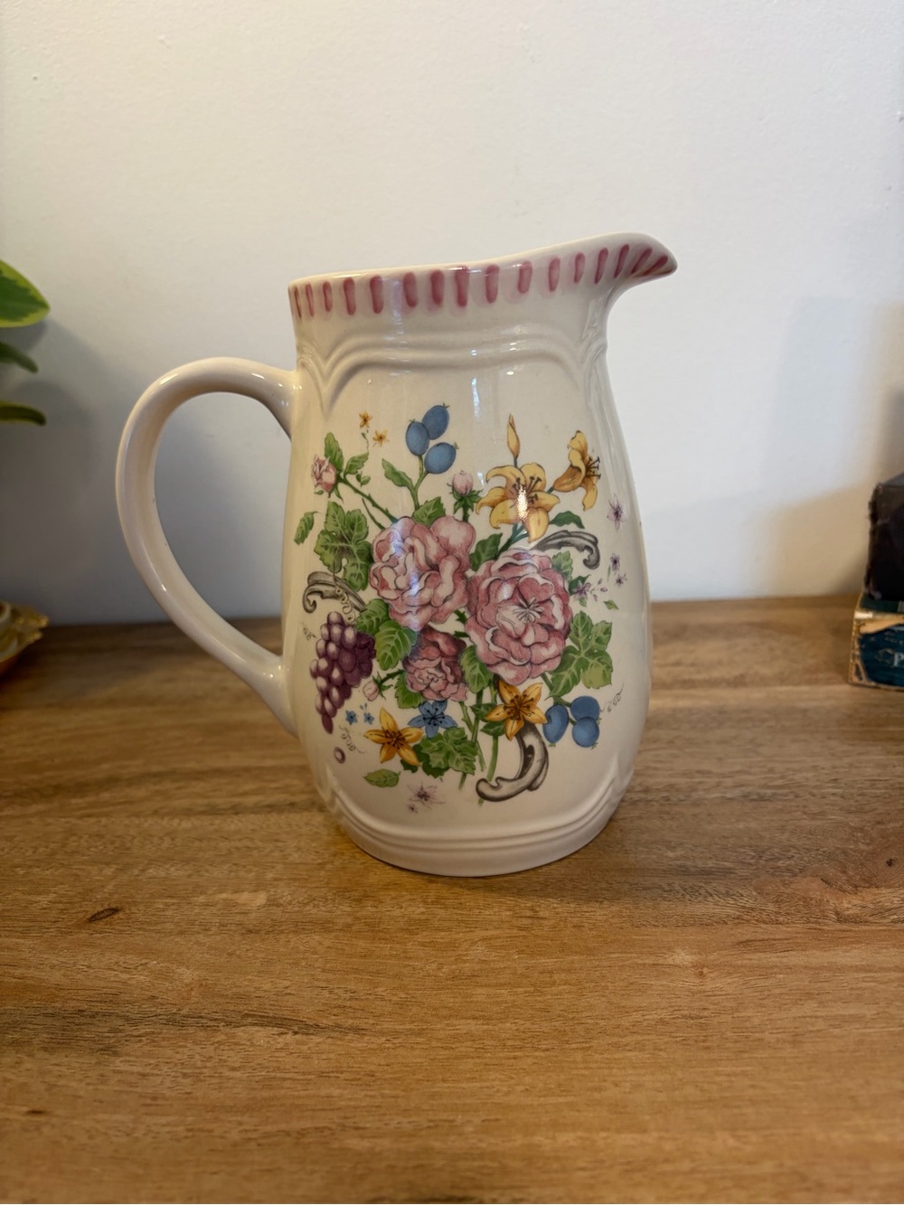 Vintage Himark Vintage Rose Floral Ceramic Pitcher – Pink Trim